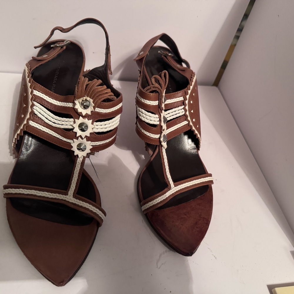 Balenciago Women's Brown and White Sandals
3 in heel - Picture 3 of 10
